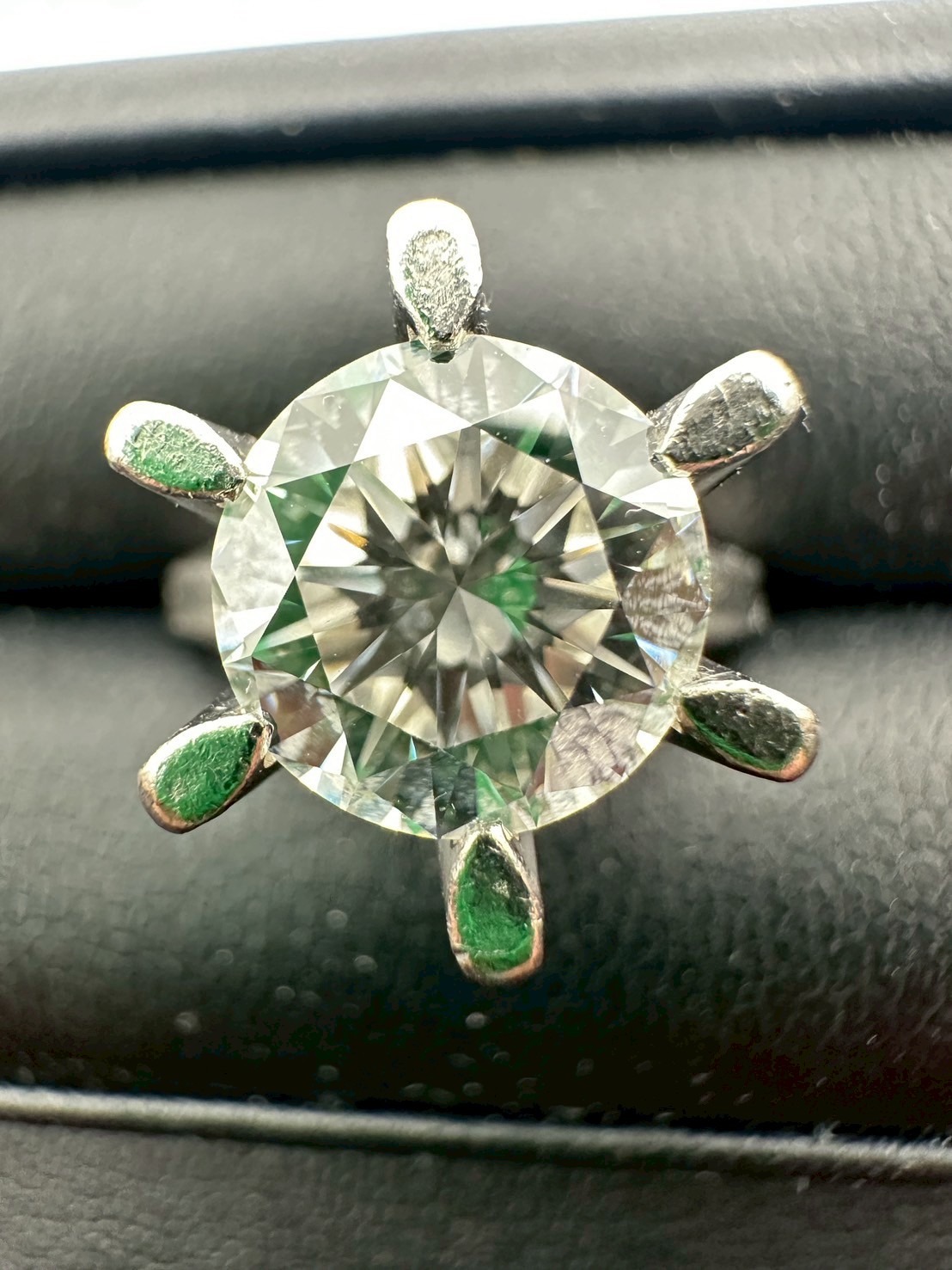 Pt900 ダイヤリング 3.165ct✨ - 銀座屋 尼崎立花店